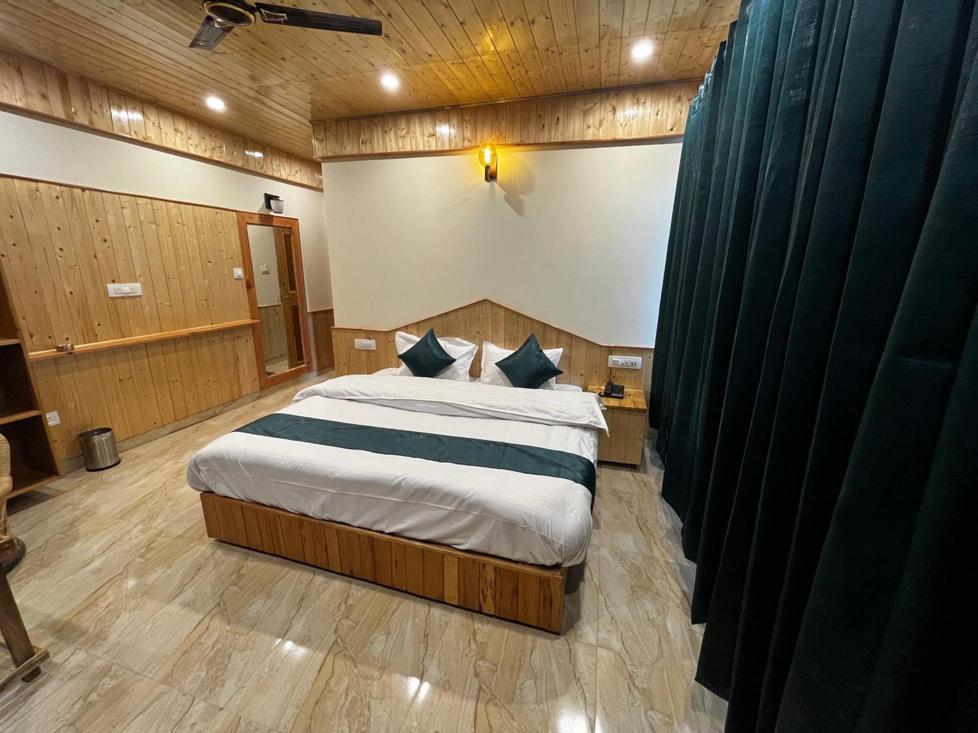 Hotel Mid Orchard Kasol L River Side -Pure Veg Hotel Exterior foto