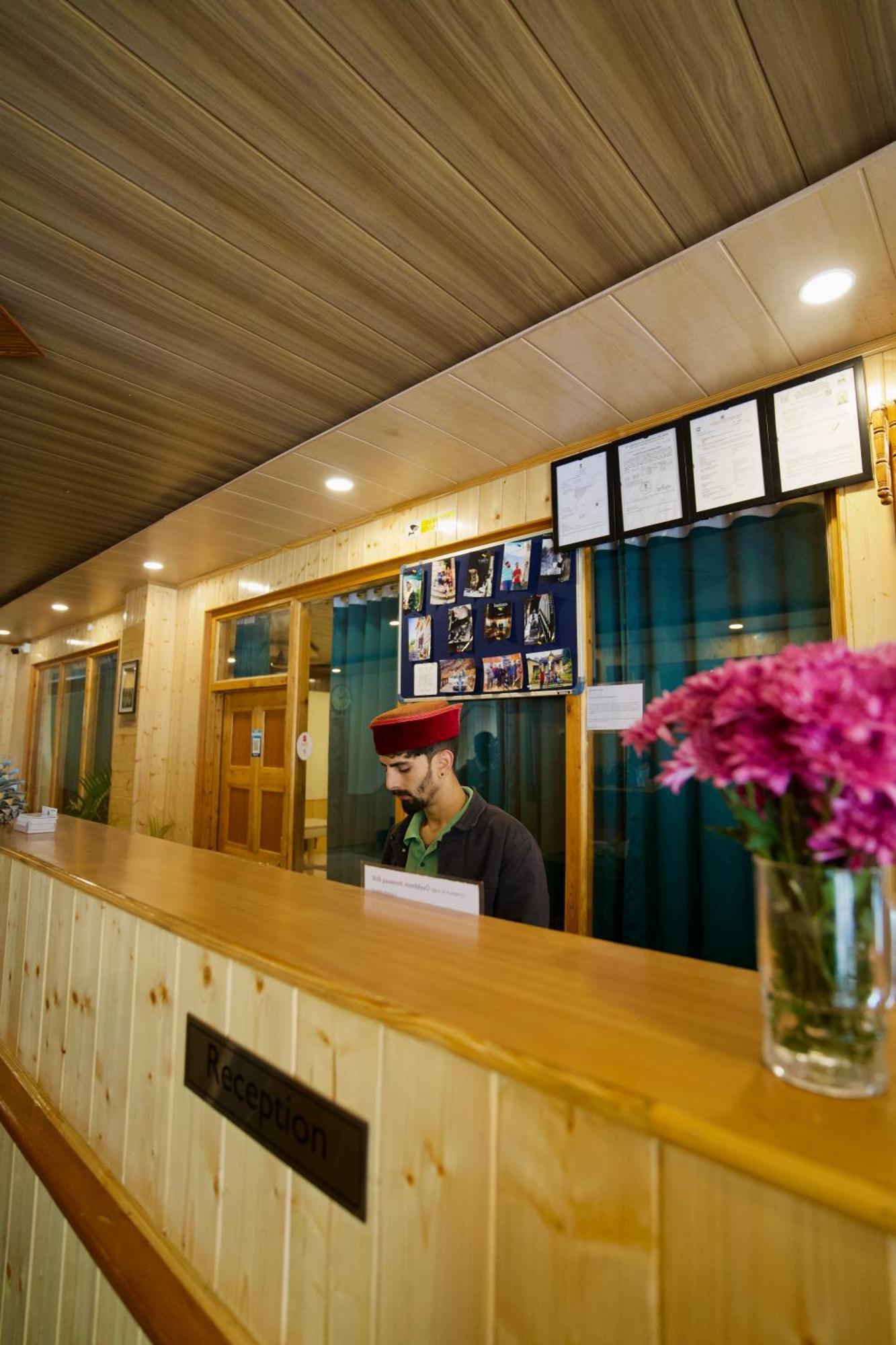 Hotel Mid Orchard Kasol L River Side -Pure Veg Hotel Exterior foto